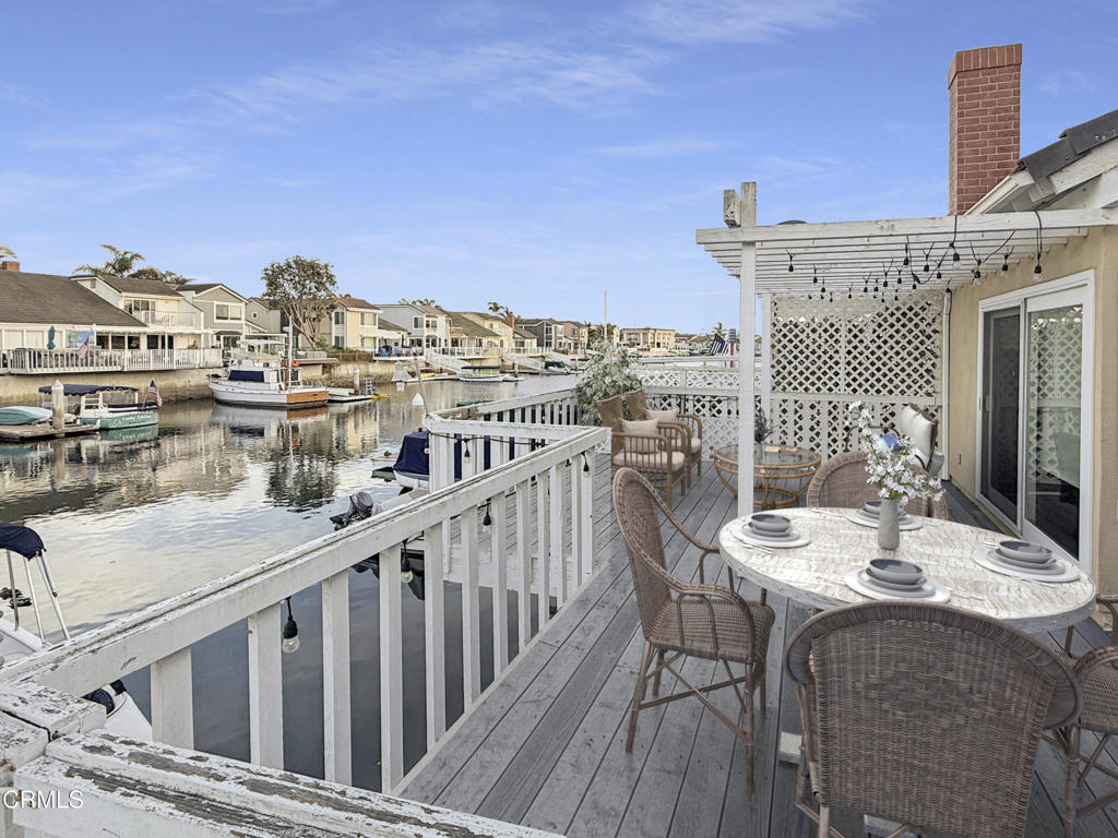 2010 Kingsbridge Way