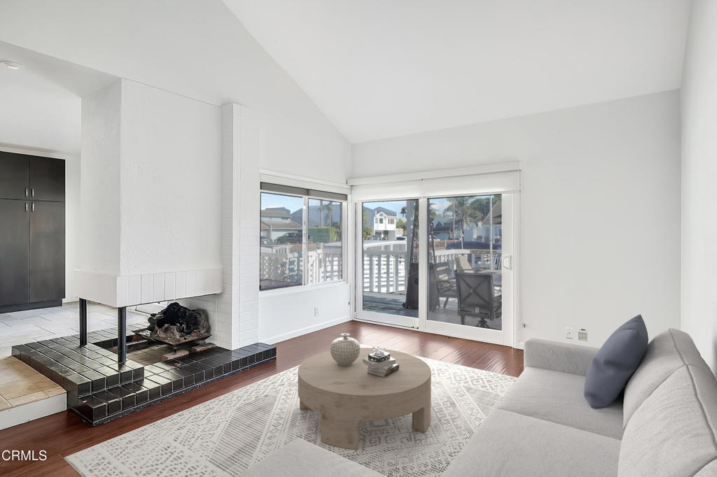 2010 Kingsbridge Way