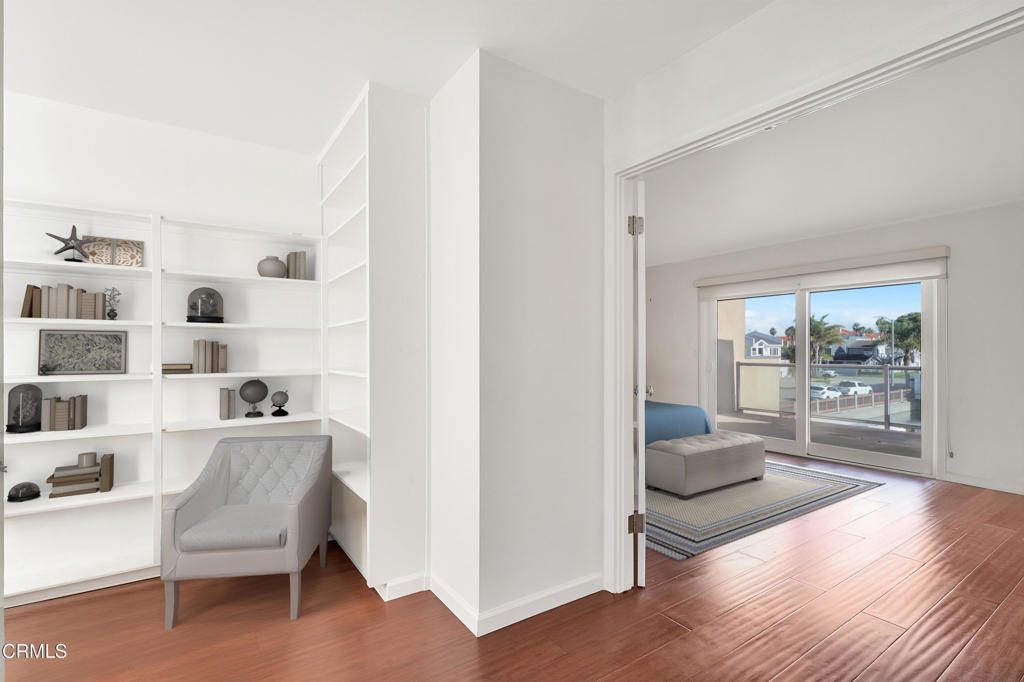 2010 Kingsbridge Way