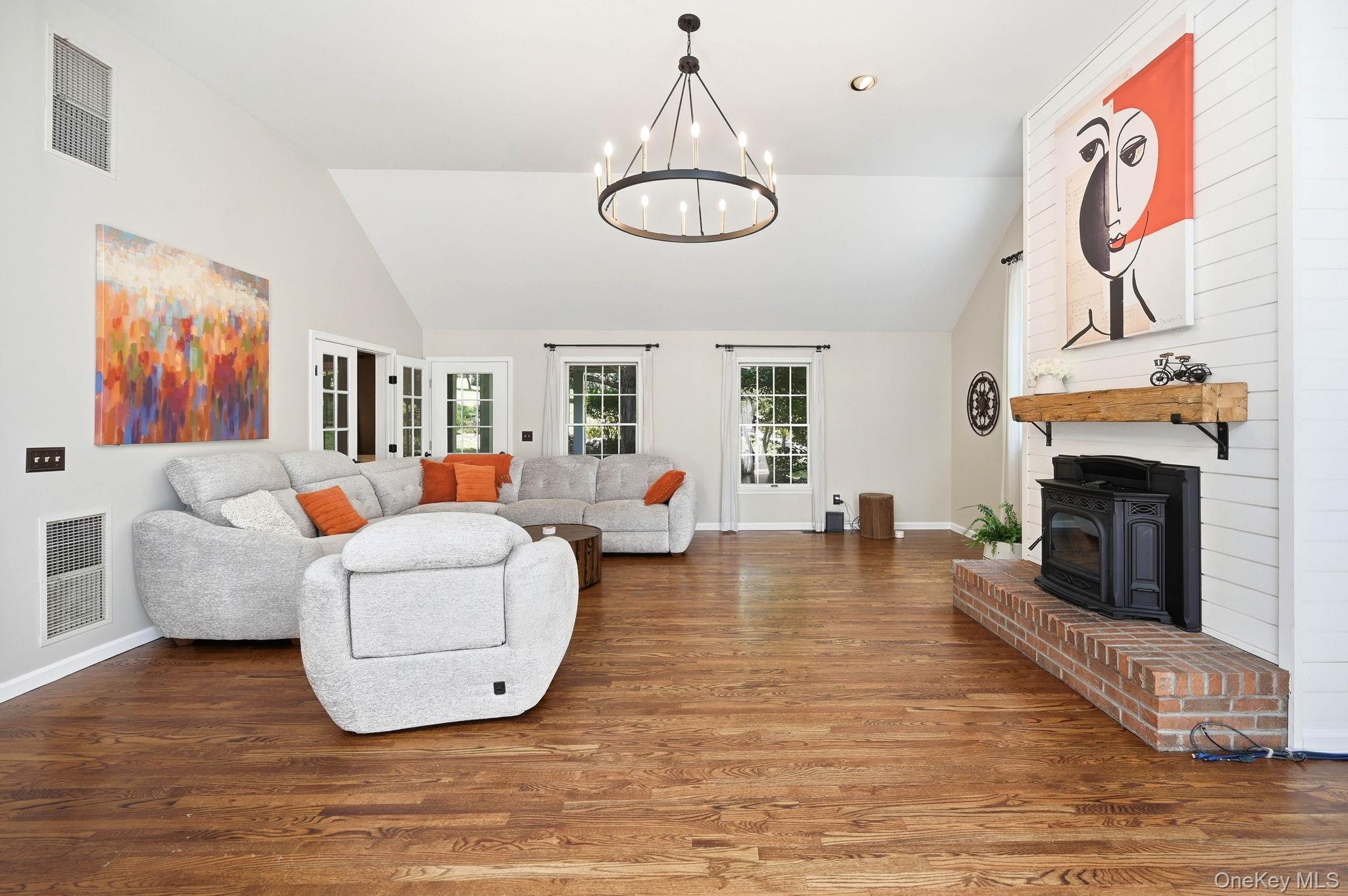 8 Sills Court