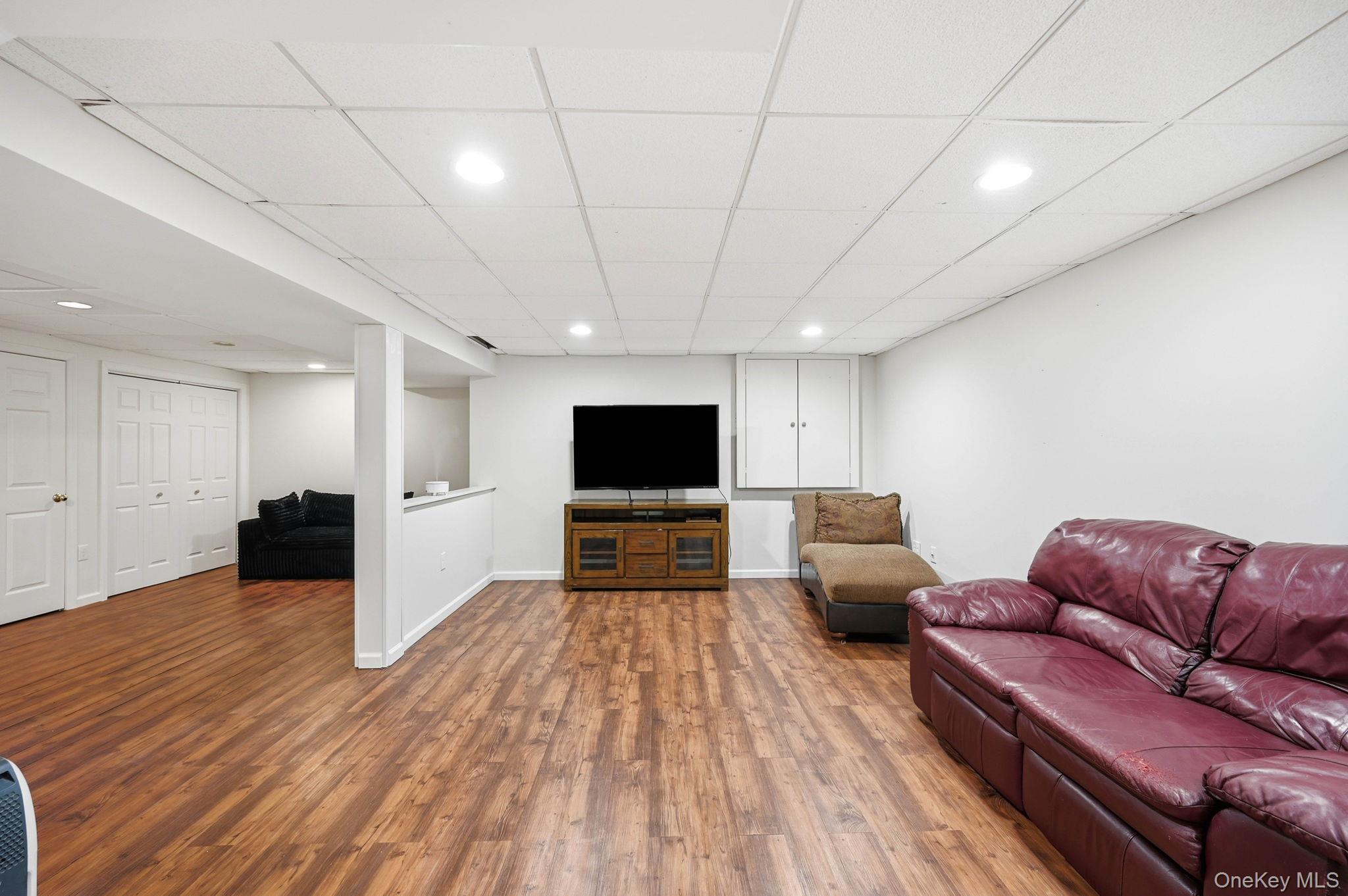 8 Sills Court