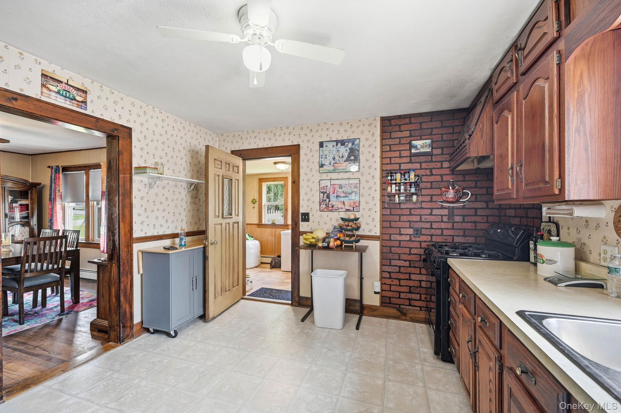 7 Highland Avenue
