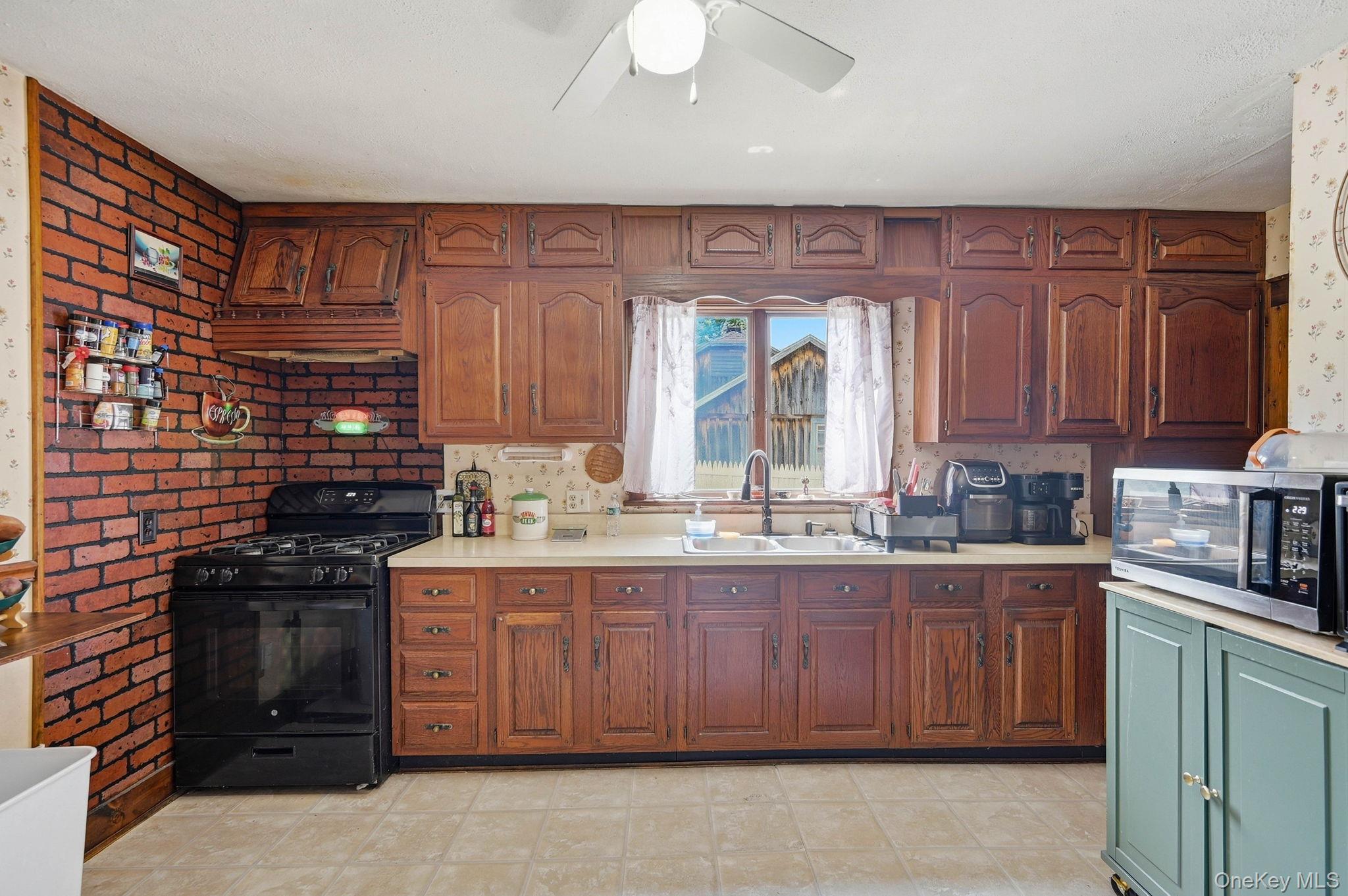 7 Highland Avenue