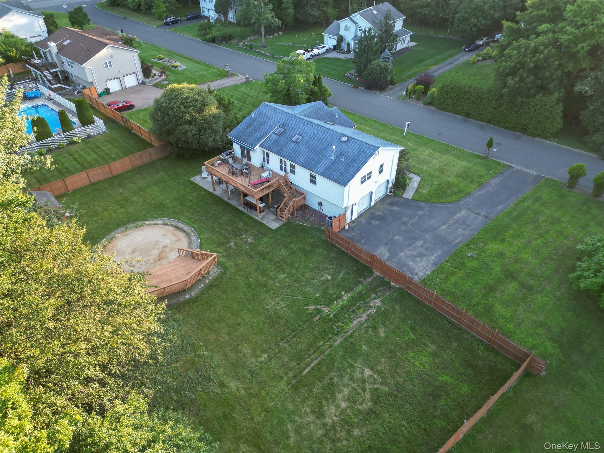 3 Aron Court