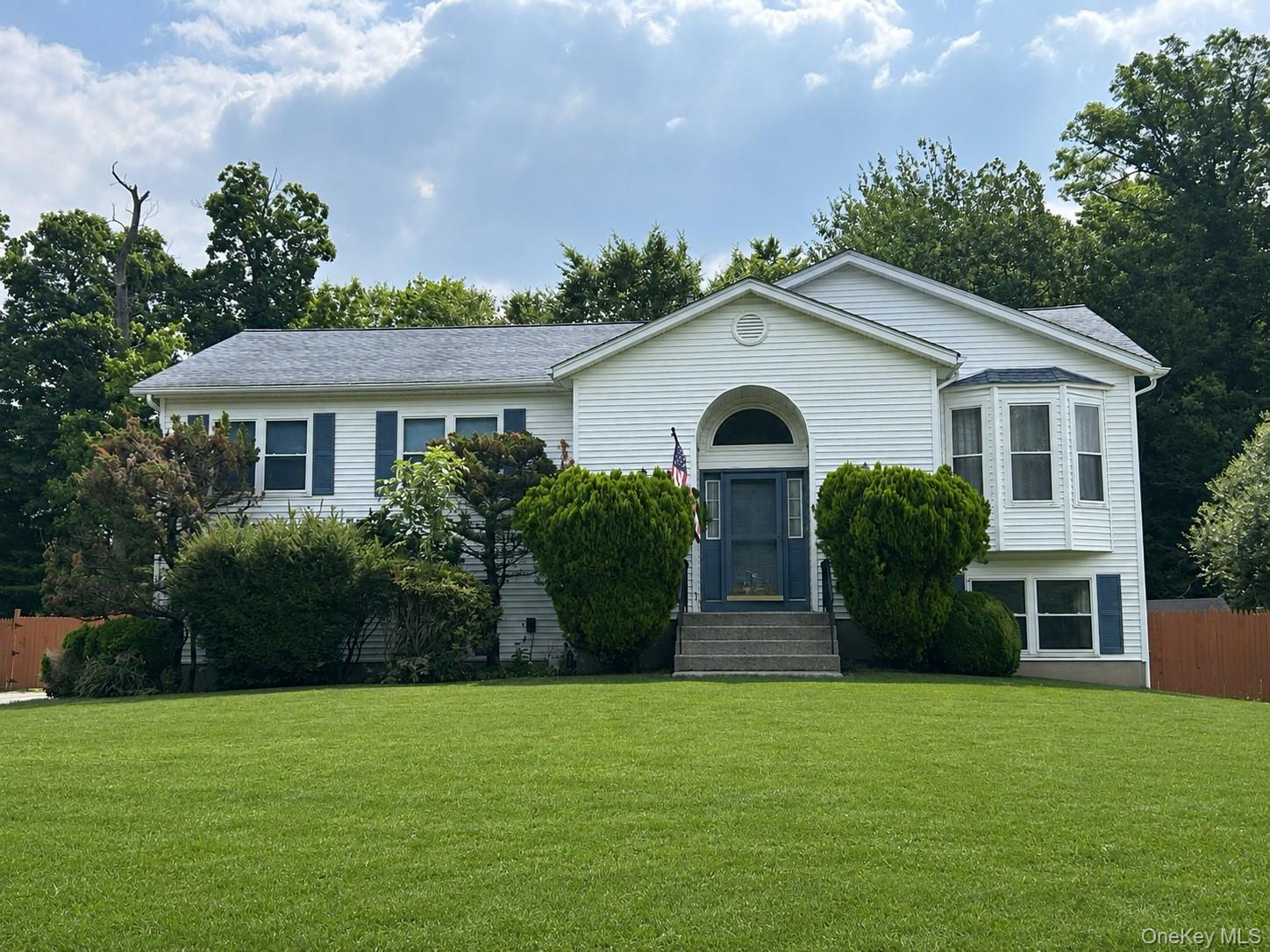 3 Aron Court