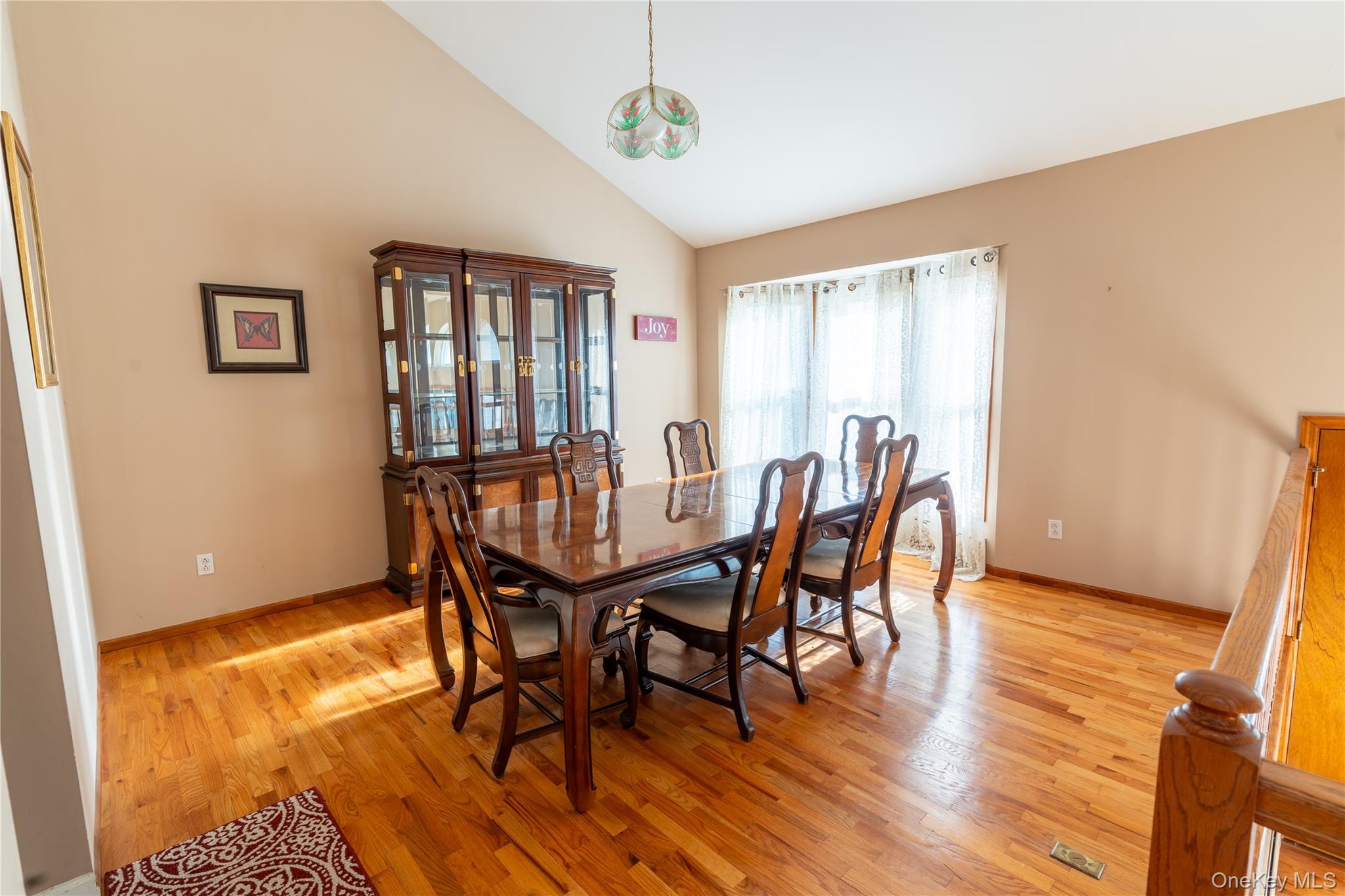 3 Aron Court