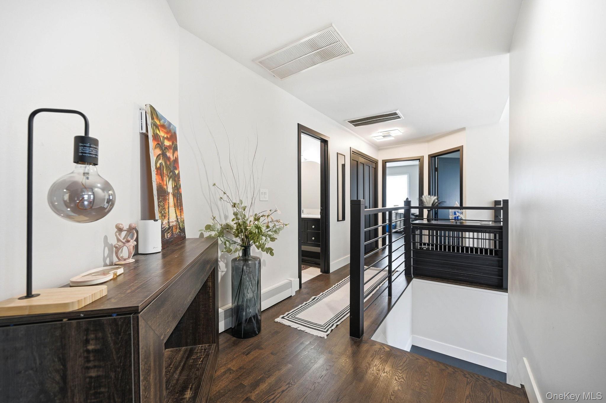 210 Howells Turnpike