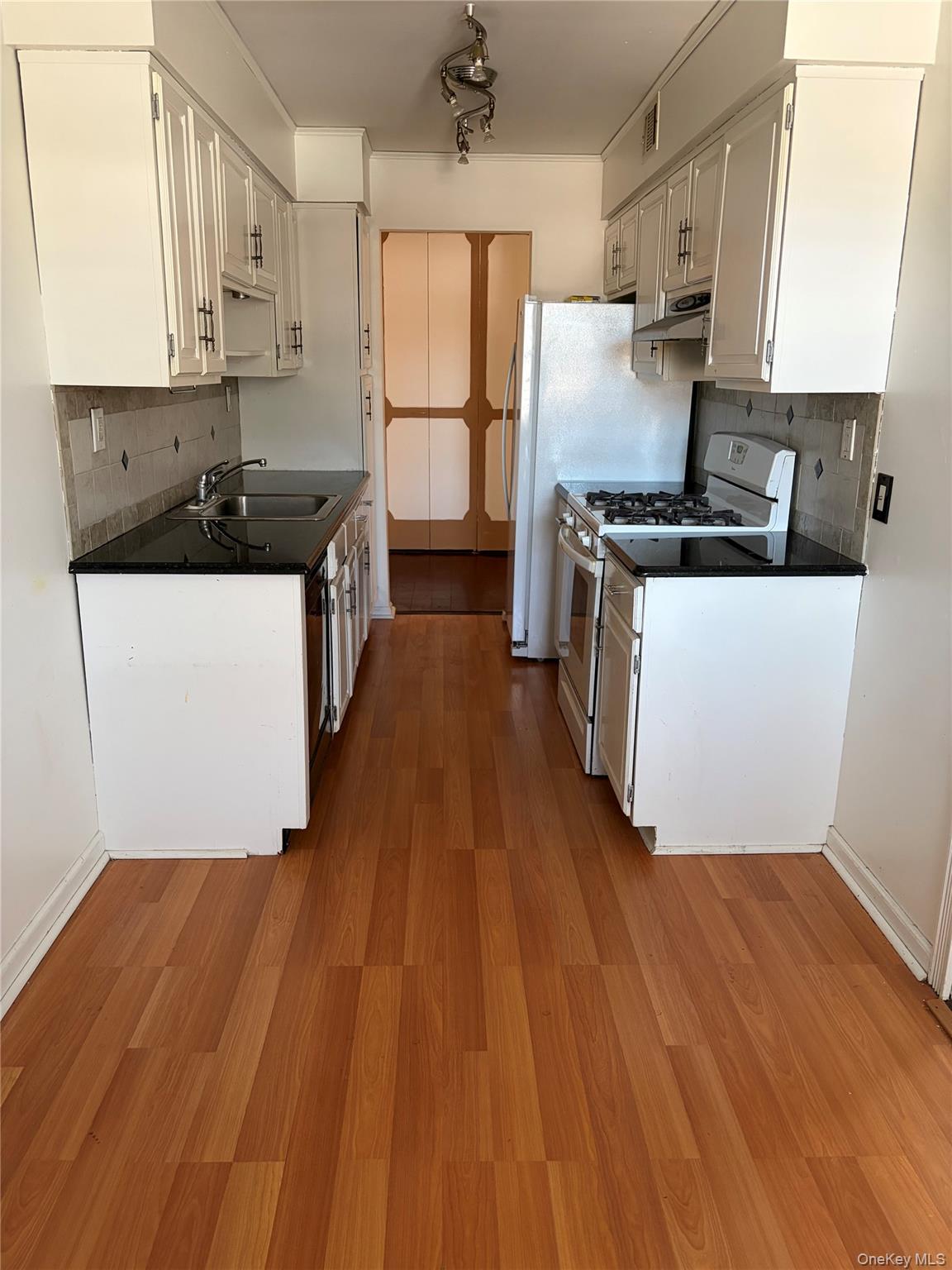 7 Essex Lane Unit: B3
