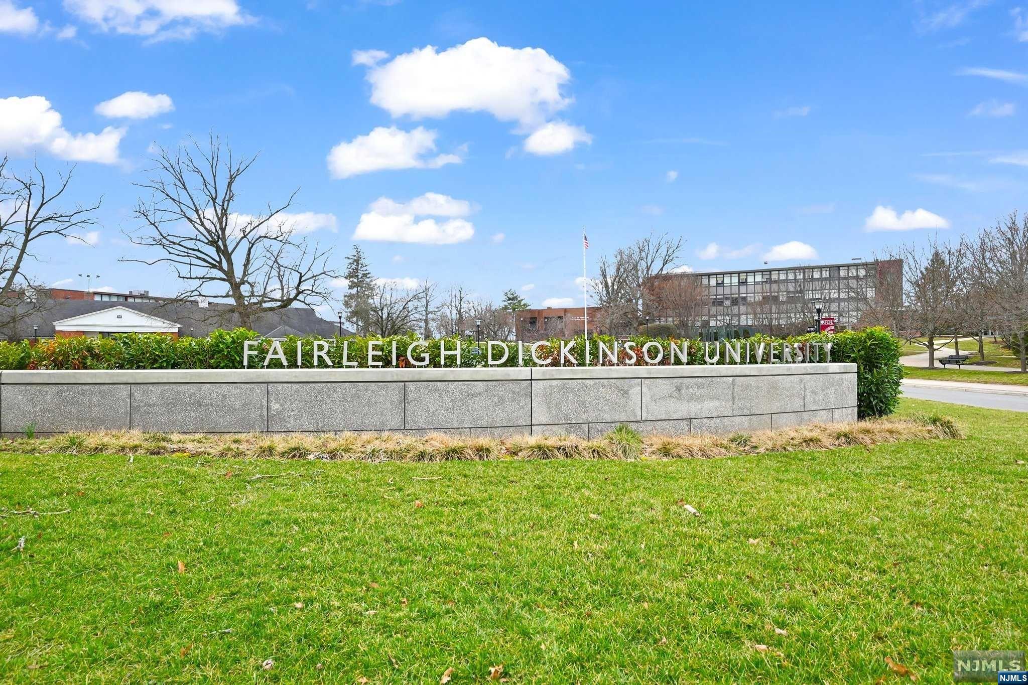 719 Ramapo Road