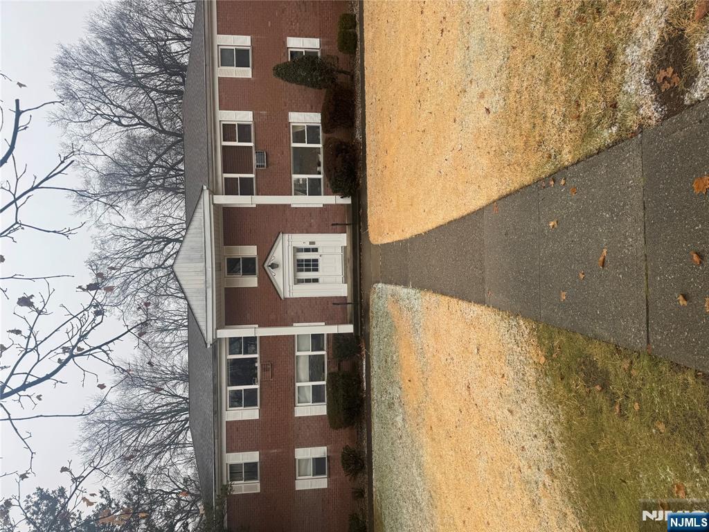 3 Rolling Ridge Road