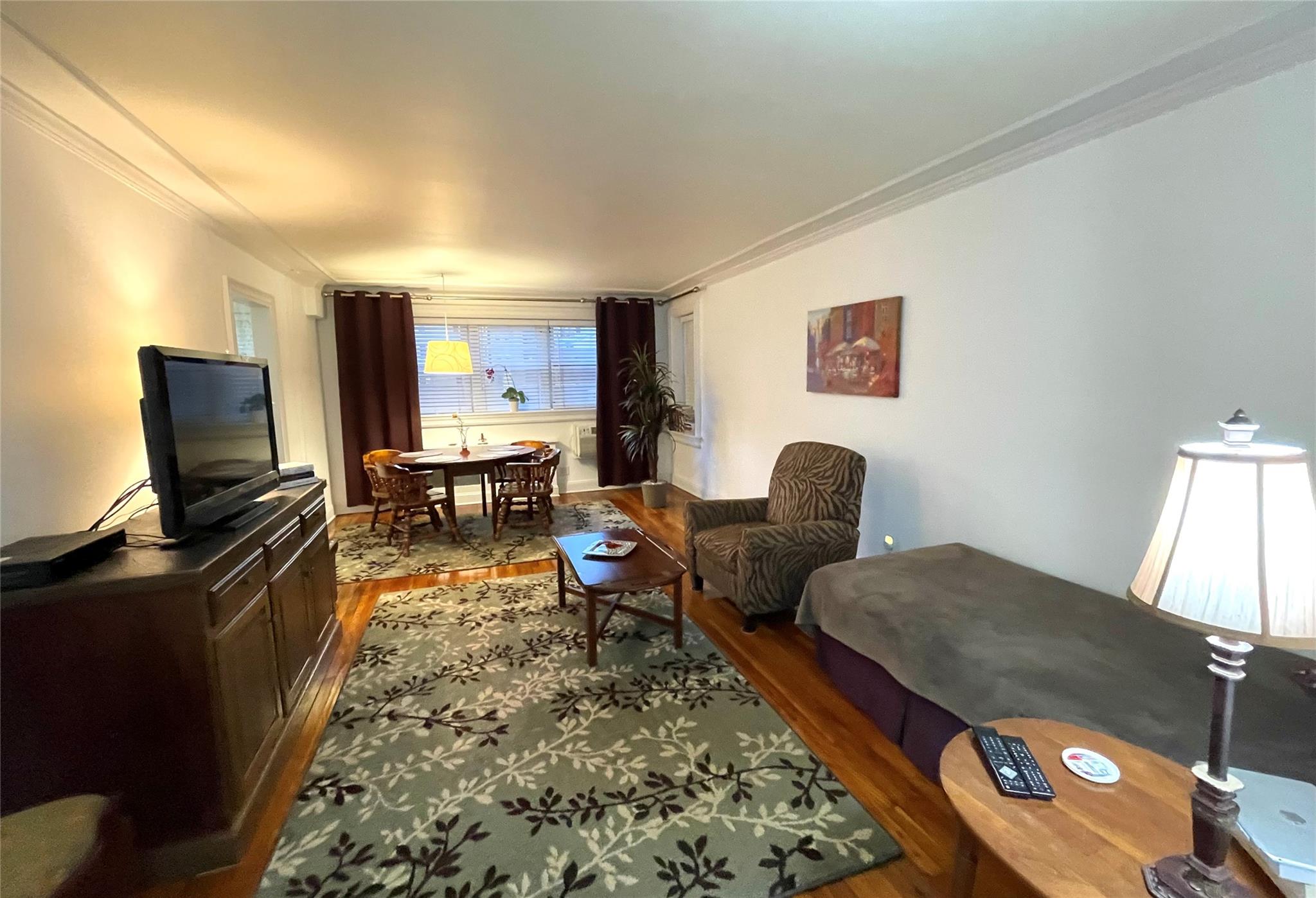 370 Westchester Avenue Unit: 4G