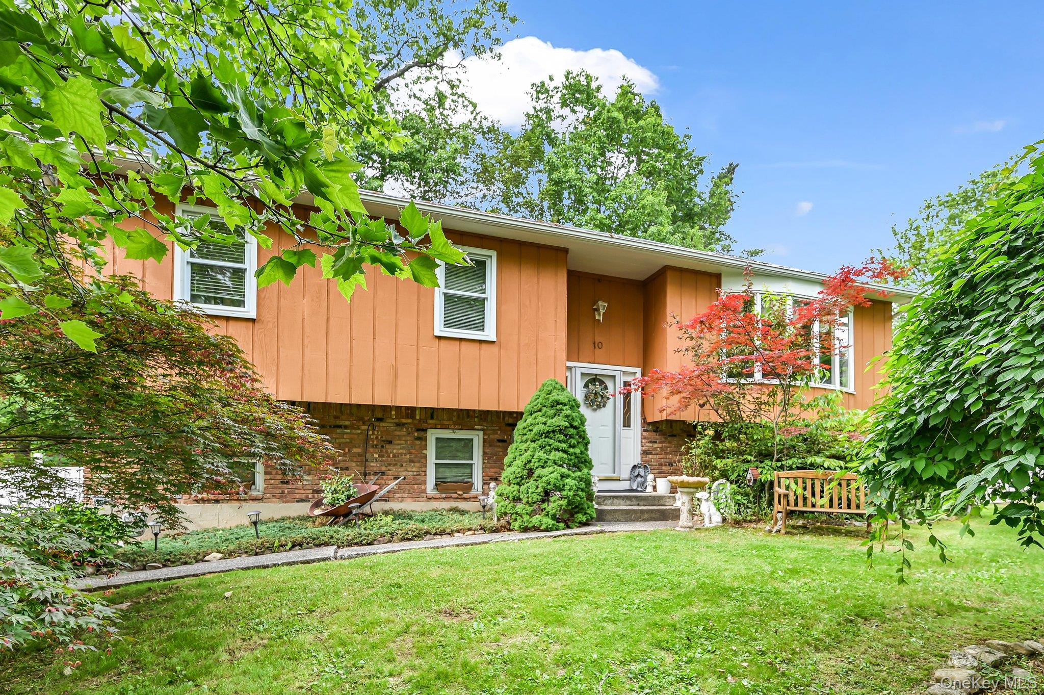 10 Catawba Drive