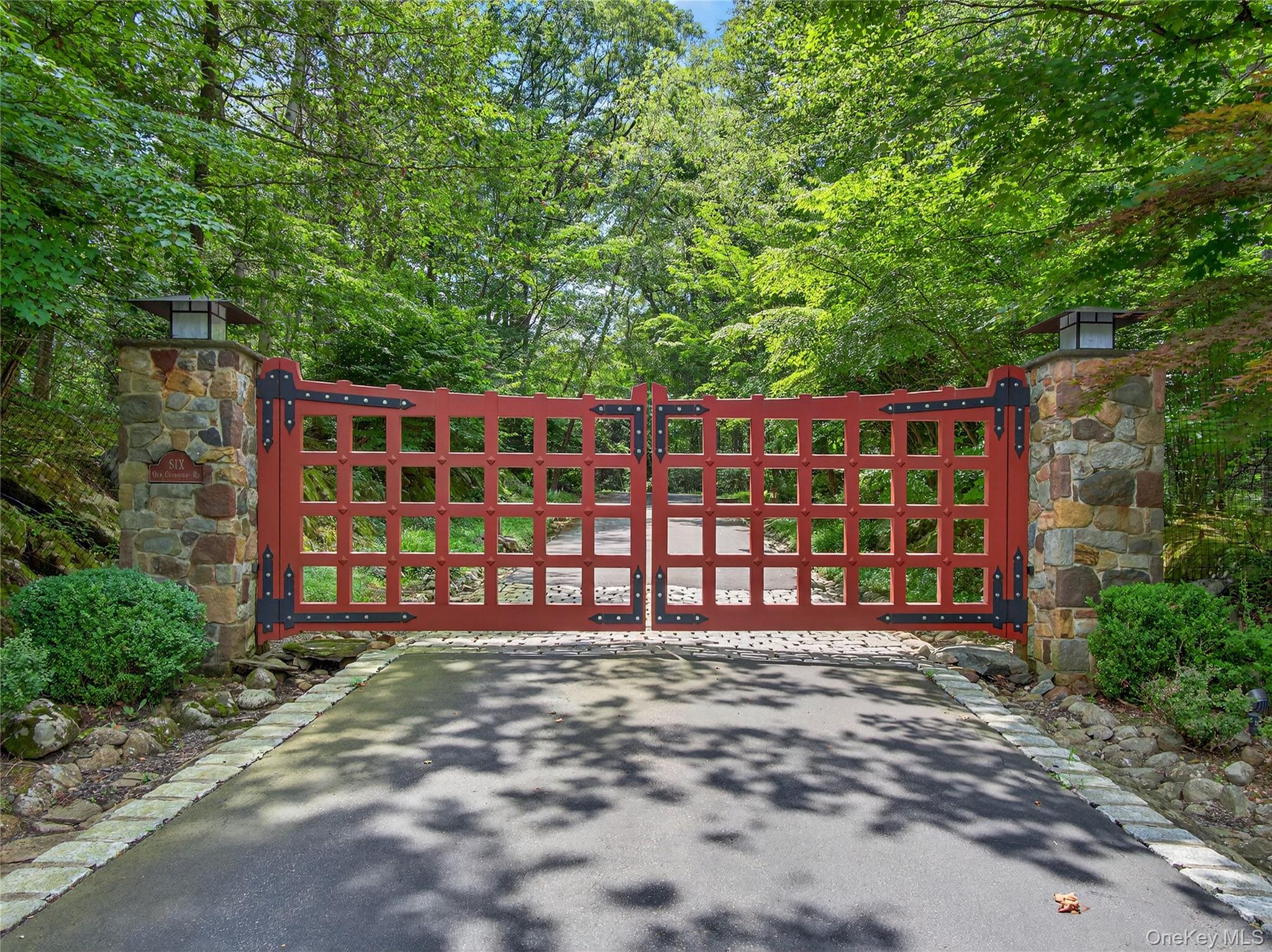 6 Old Cranberry Road