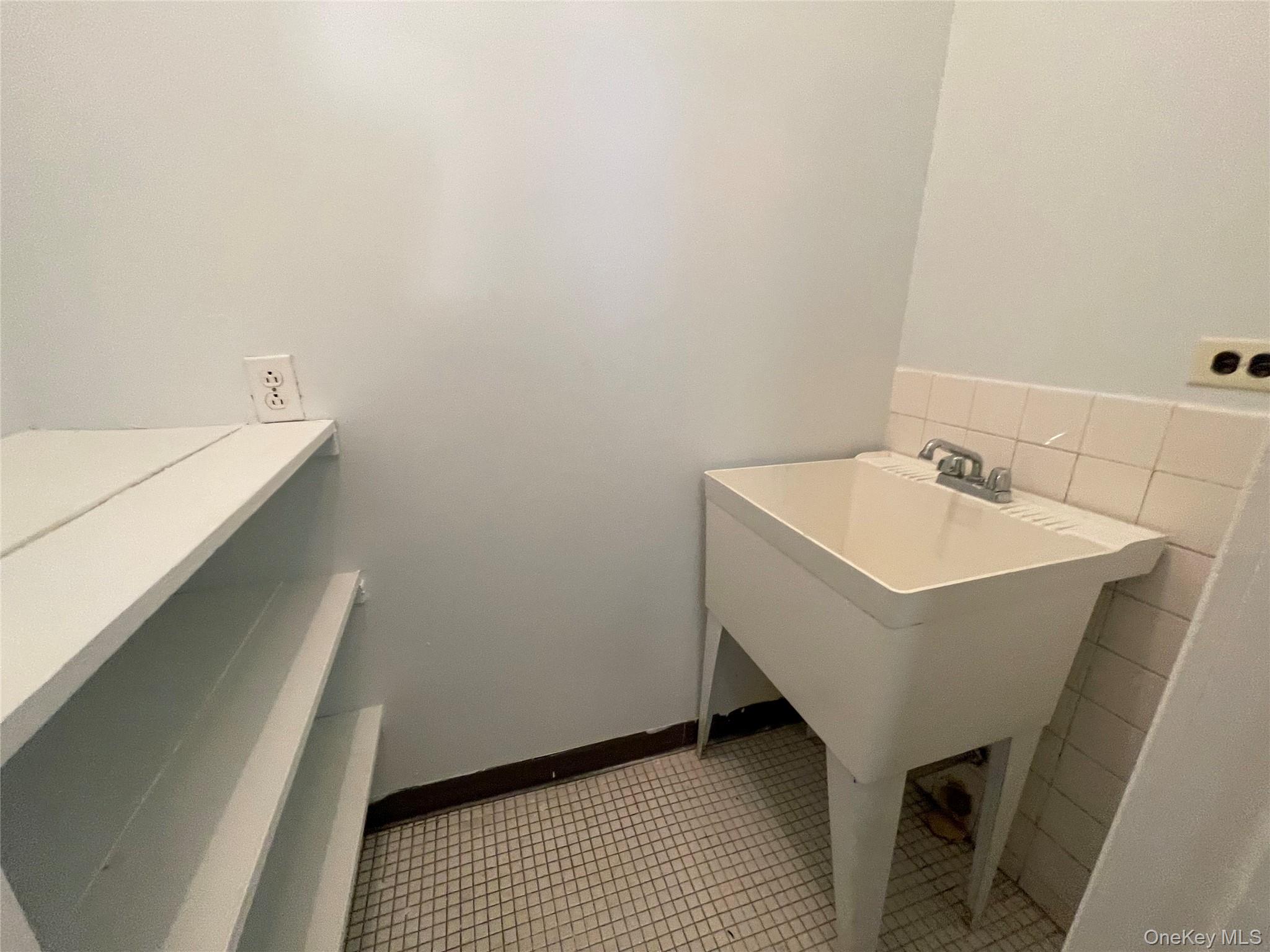 388 Westchester Avenue Unit: 1HJ