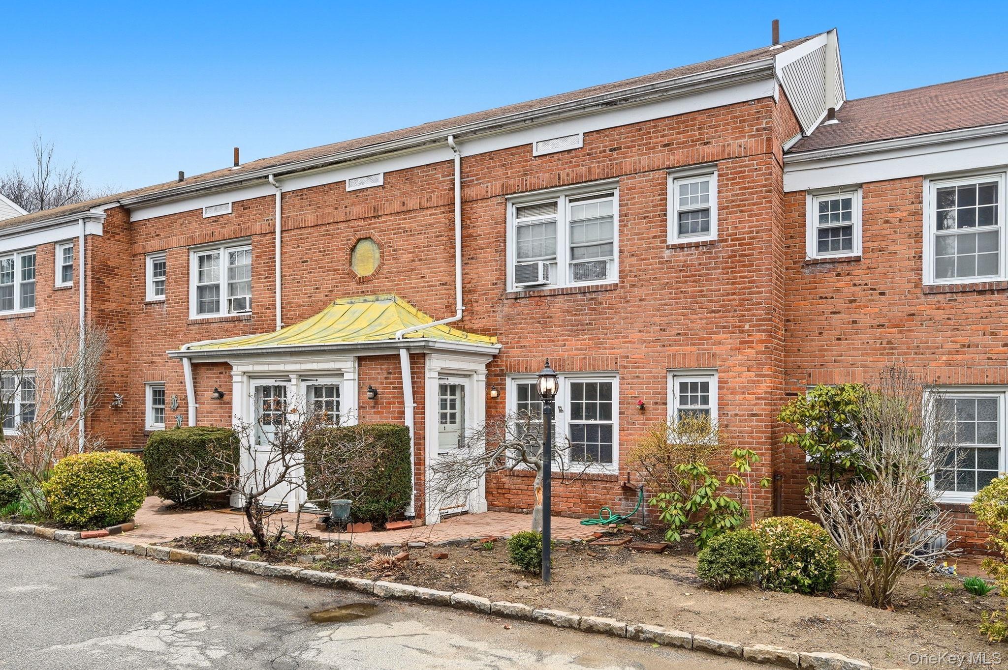 61 Davis Avenue
