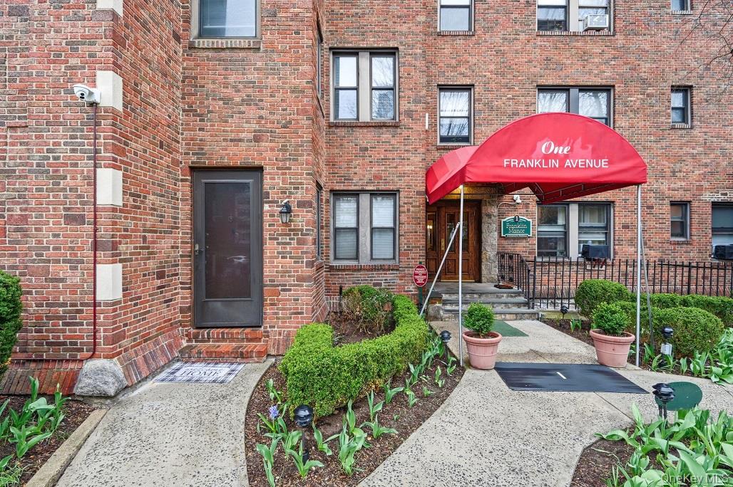 1 Franklin Avenue Unit: 1D