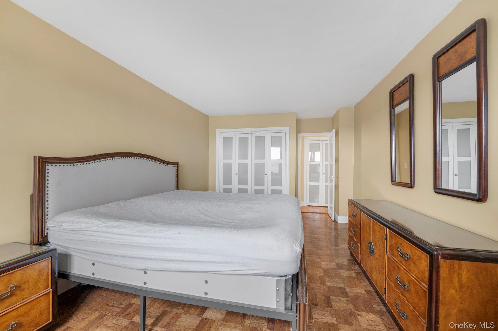 1841 Central Park Avenue Unit: 8G