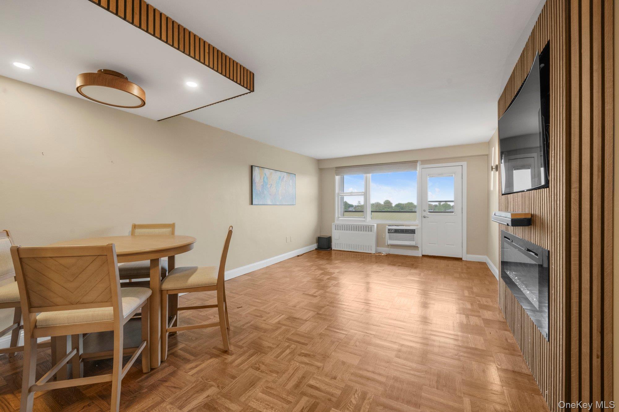 1841 Central Park Avenue Unit: 8G