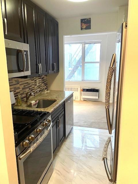 377 N Broadway Unit: 701