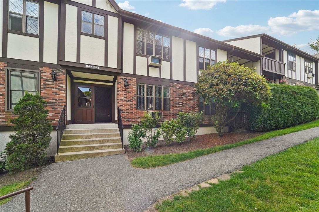 650 Sierra Vista Lane