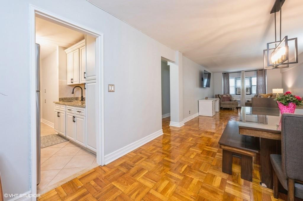 60 White Oak Street Unit: 1C