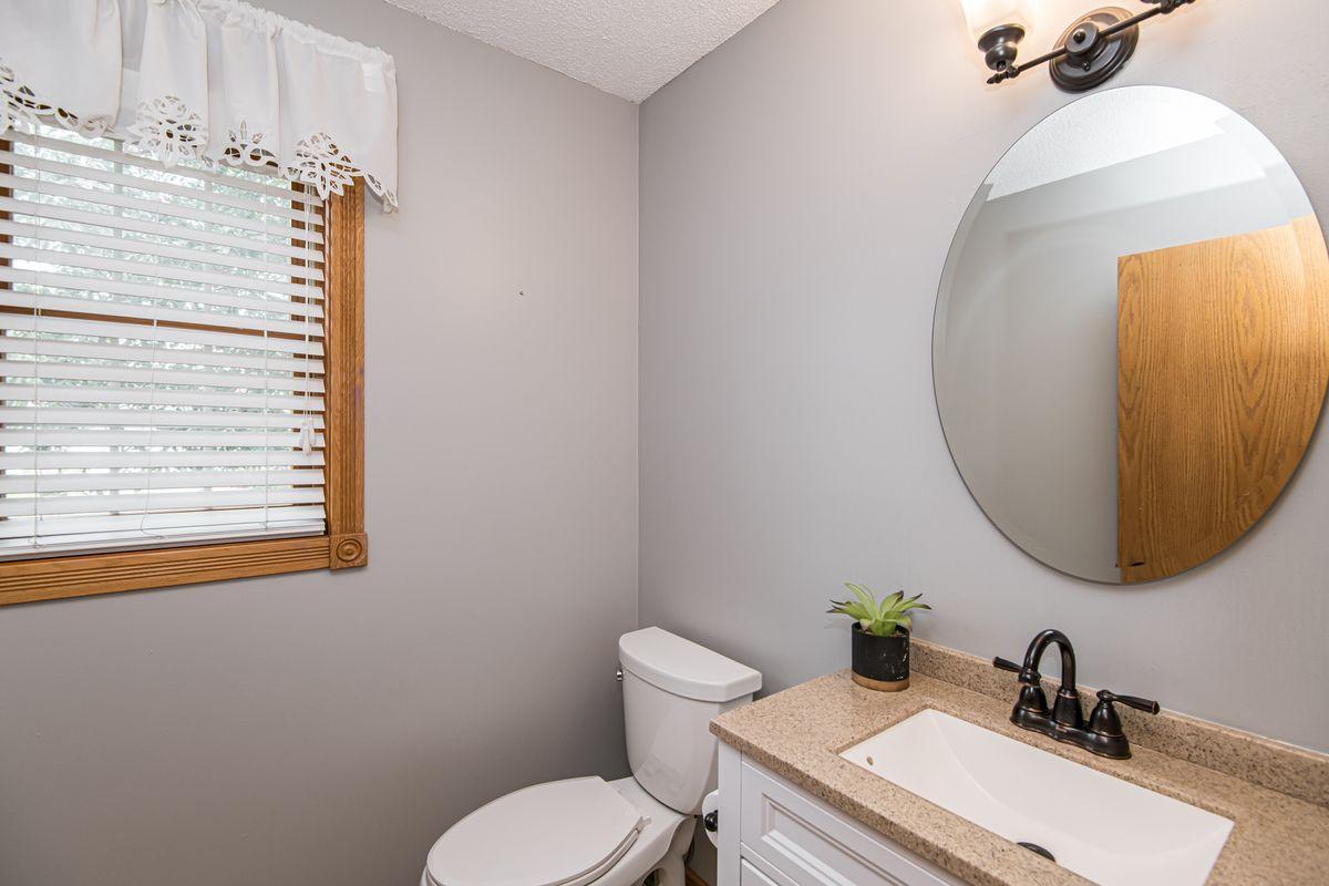 5319 Kensington Lane NW