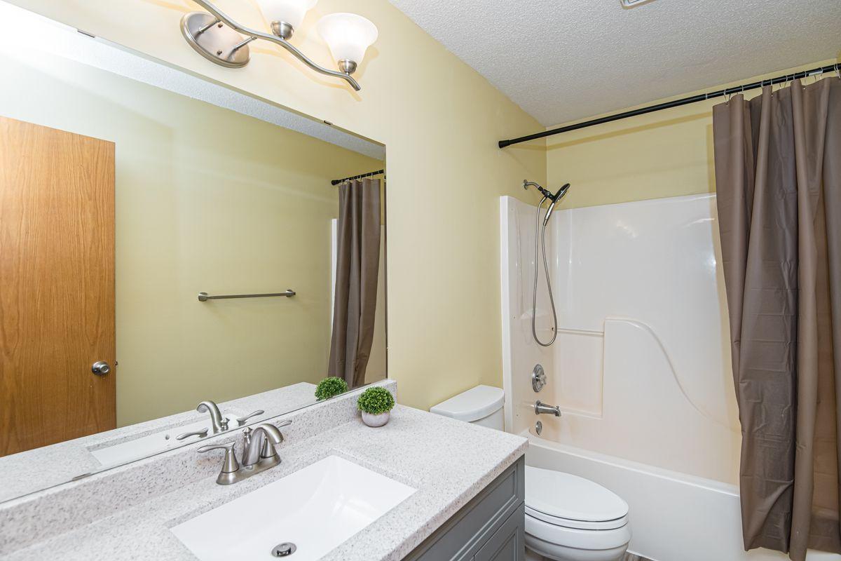 5319 Kensington Lane NW