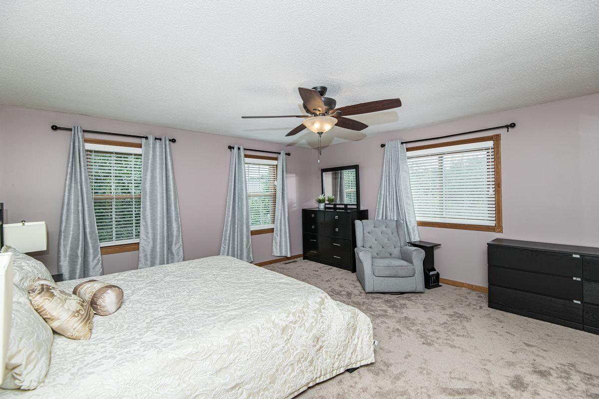 5319 Kensington Lane NW