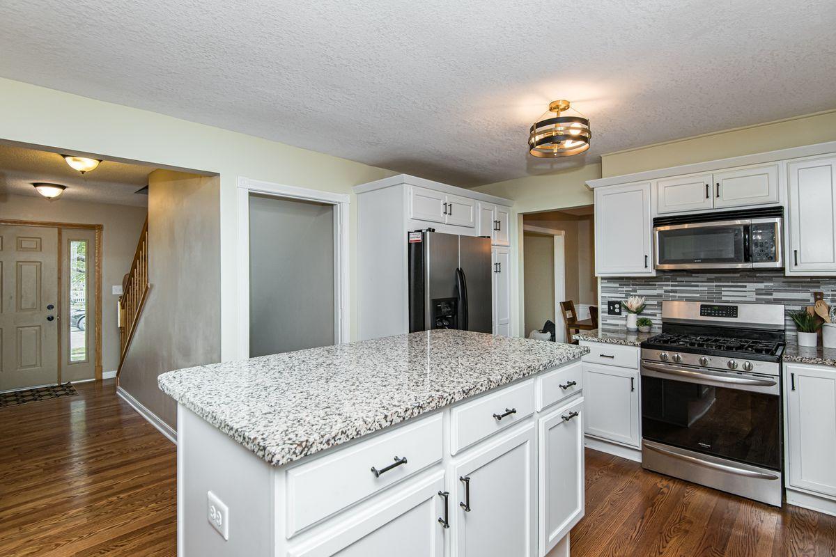 5319 Kensington Lane NW