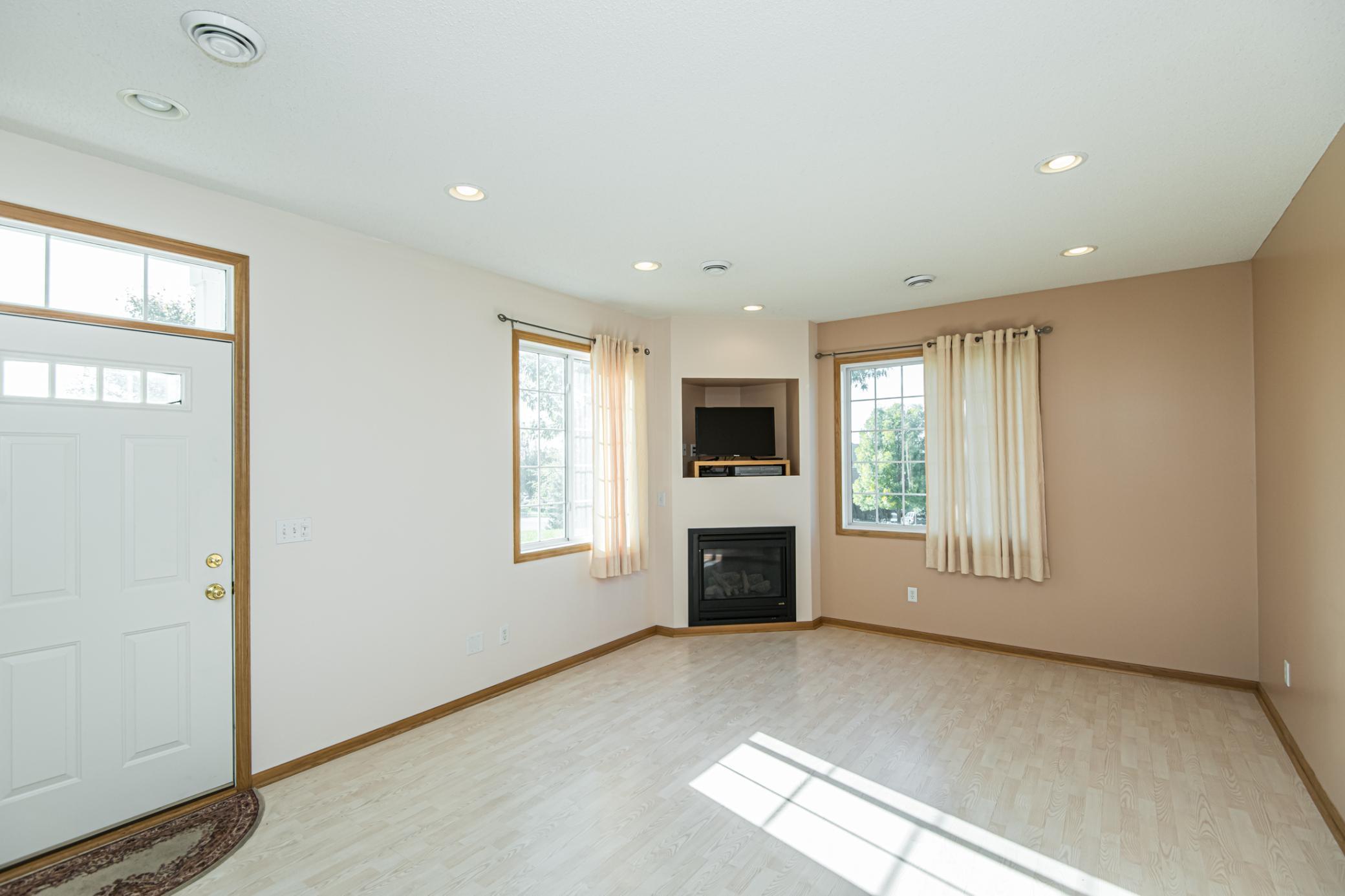 5853 Sandcherry Place NW