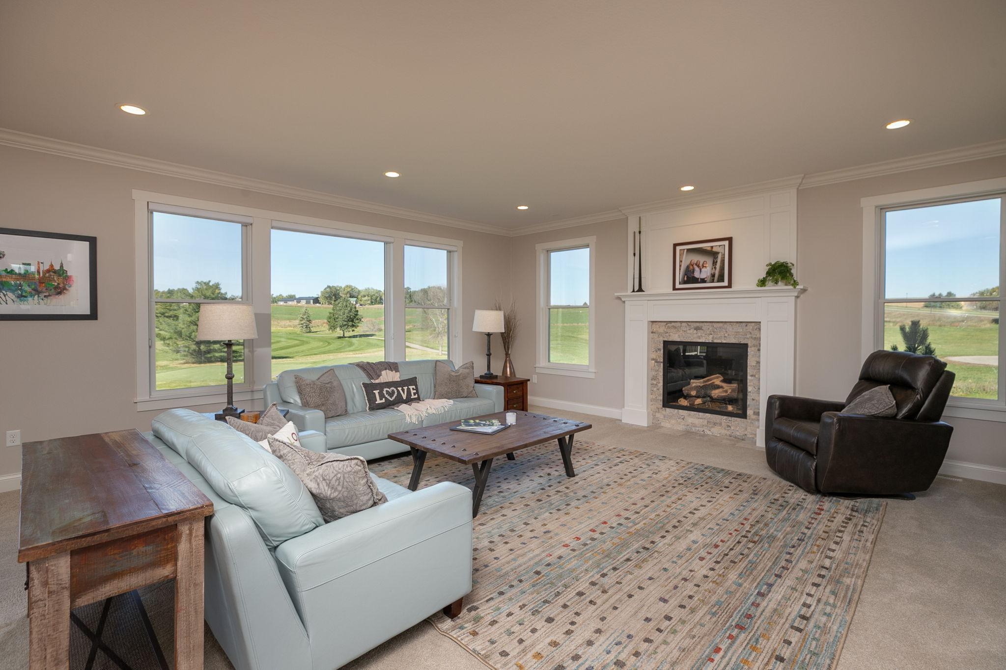 1817 Ancaster Drive NE