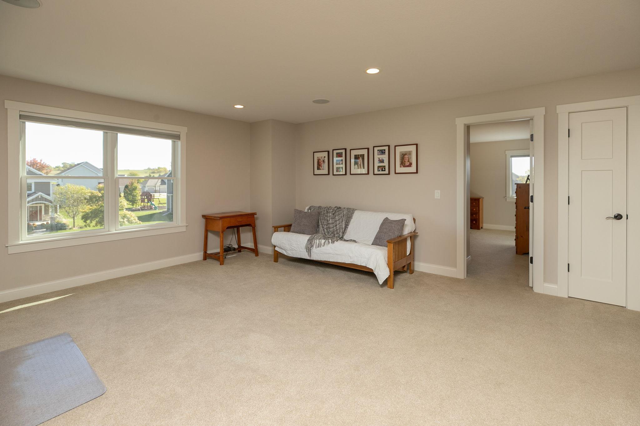 1817 Ancaster Drive NE