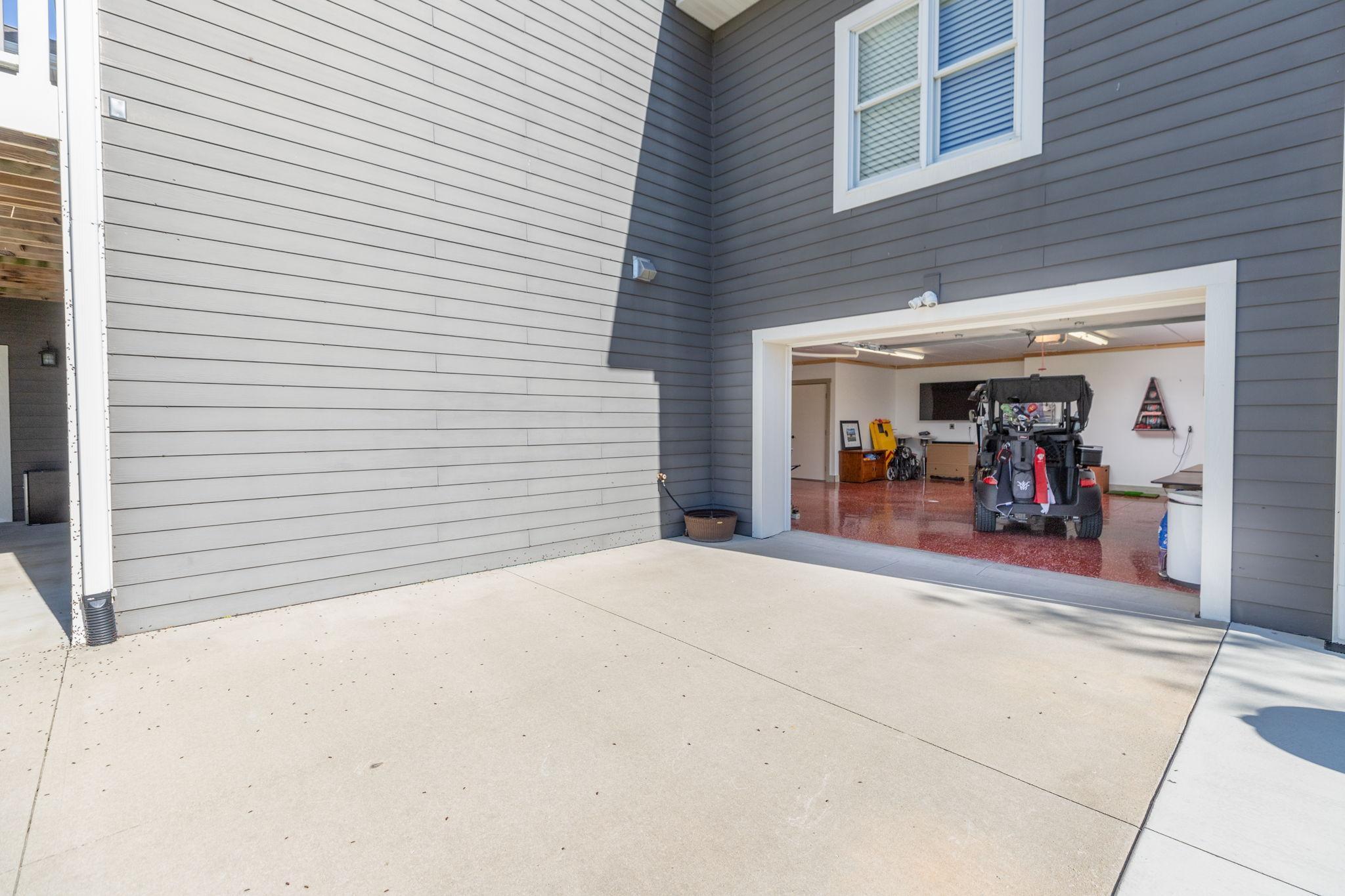 1817 Ancaster Drive NE