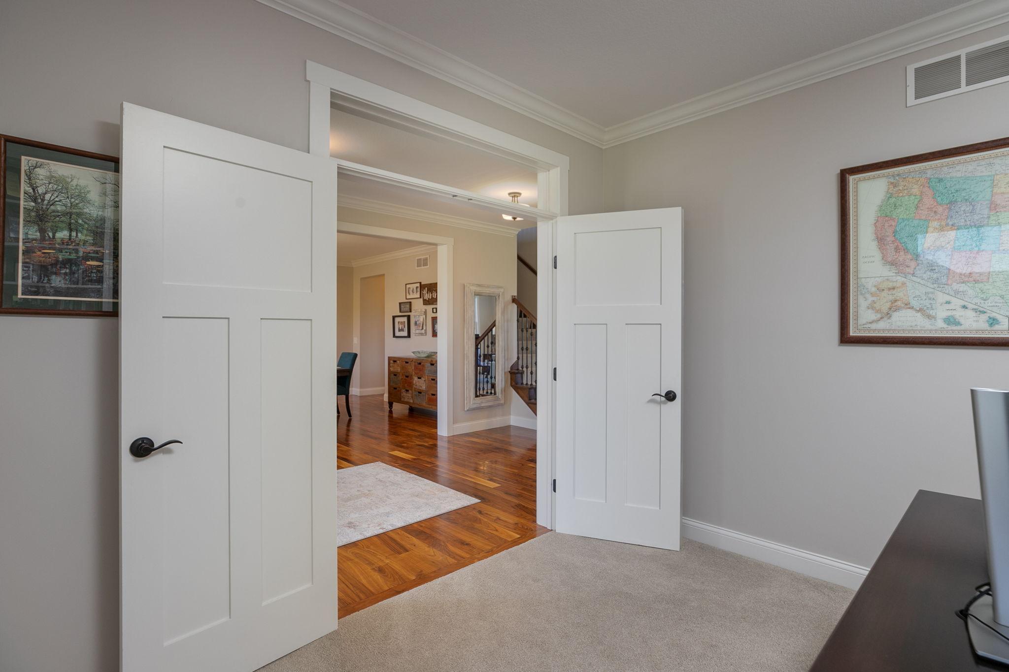 1817 Ancaster Drive NE