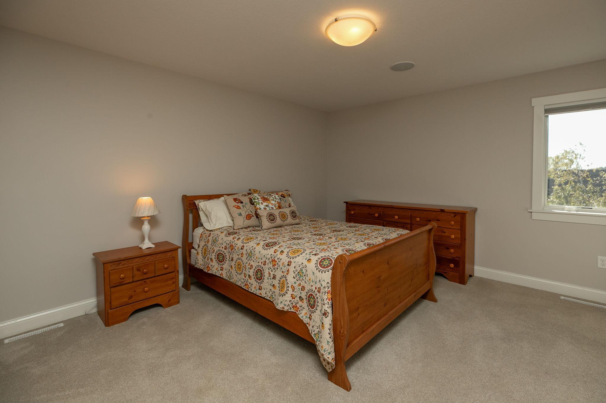 1817 Ancaster Drive NE