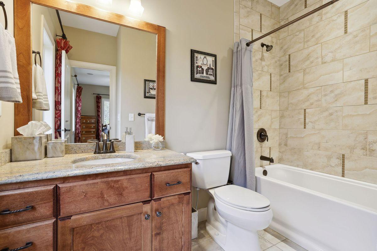 1220 Westhill Drive SW