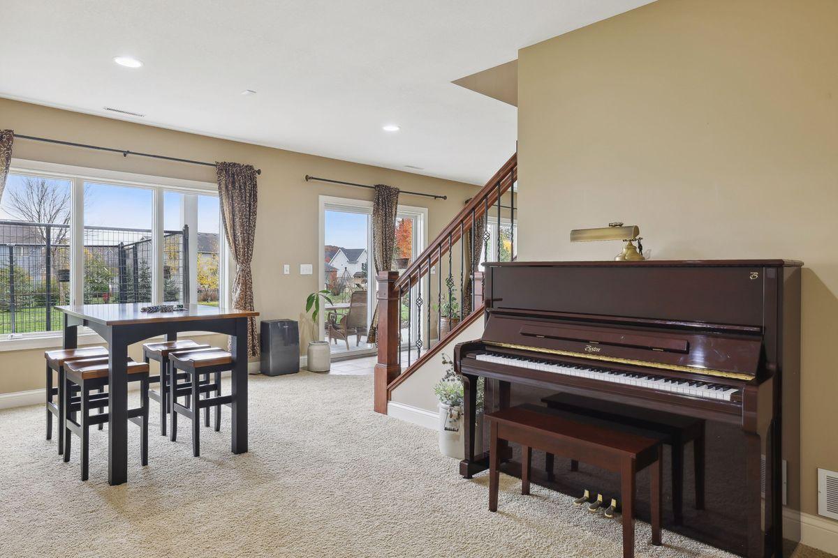 1220 Westhill Drive SW