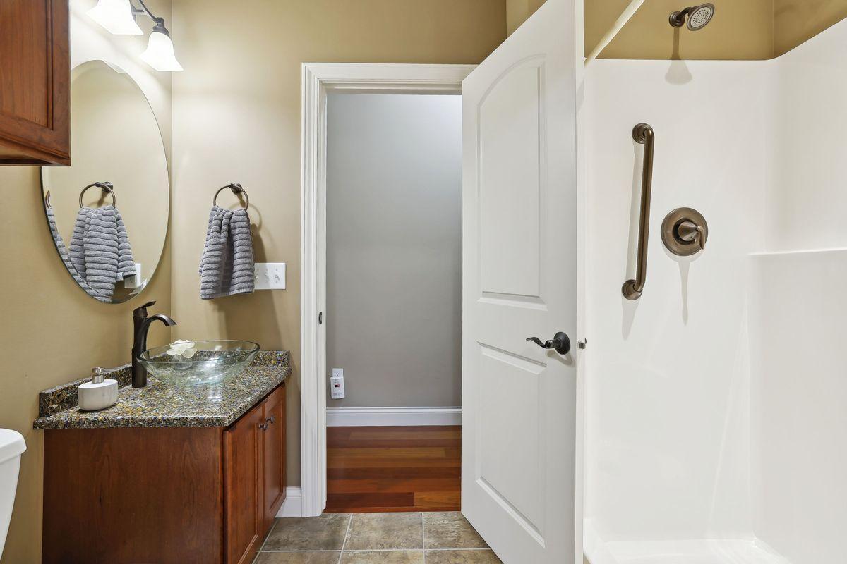 1220 Westhill Drive SW