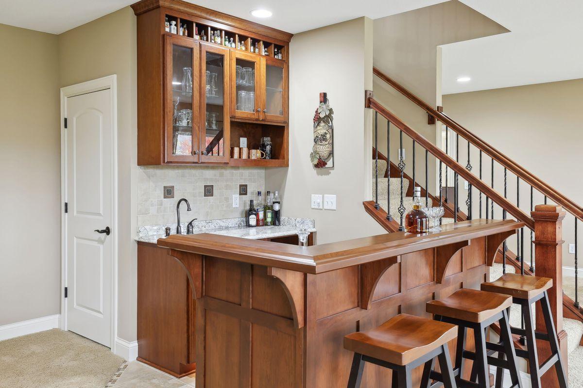 1220 Westhill Drive SW