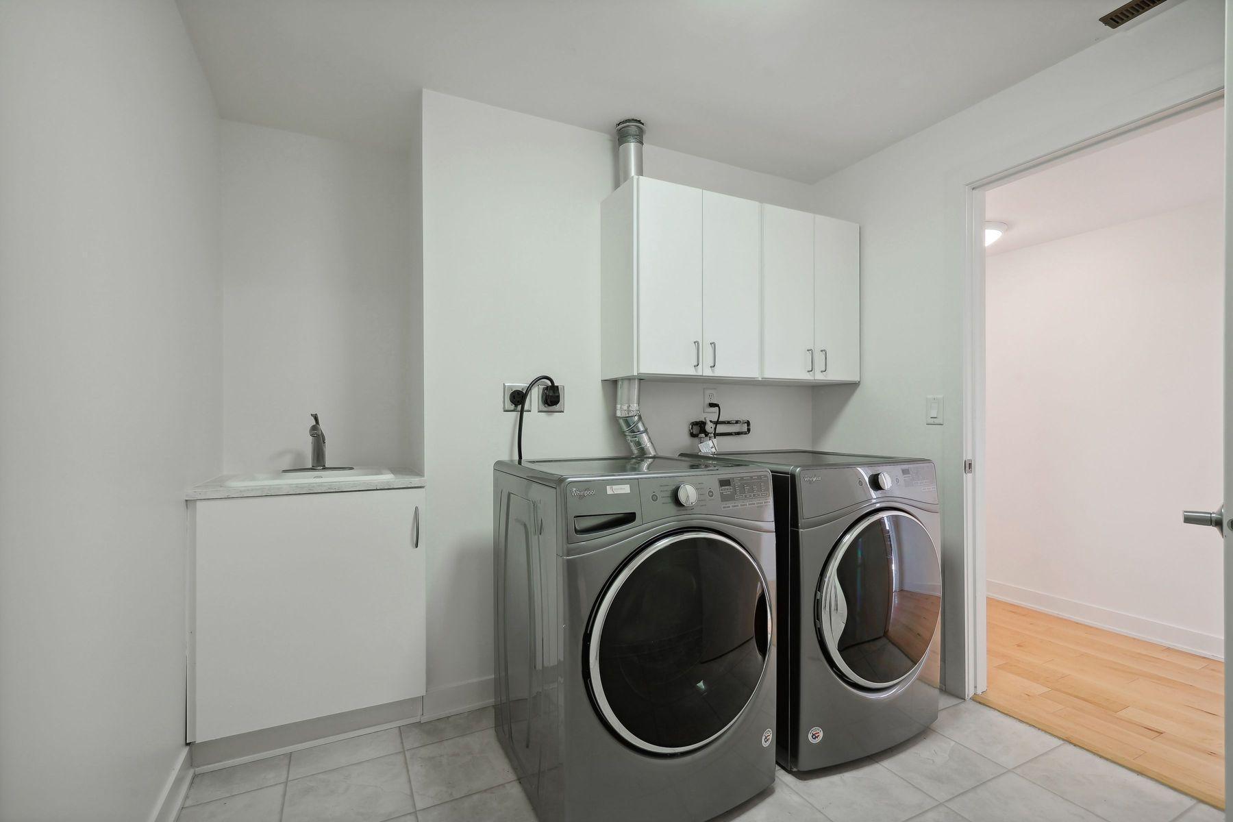 1100 Greenbriar Road SW