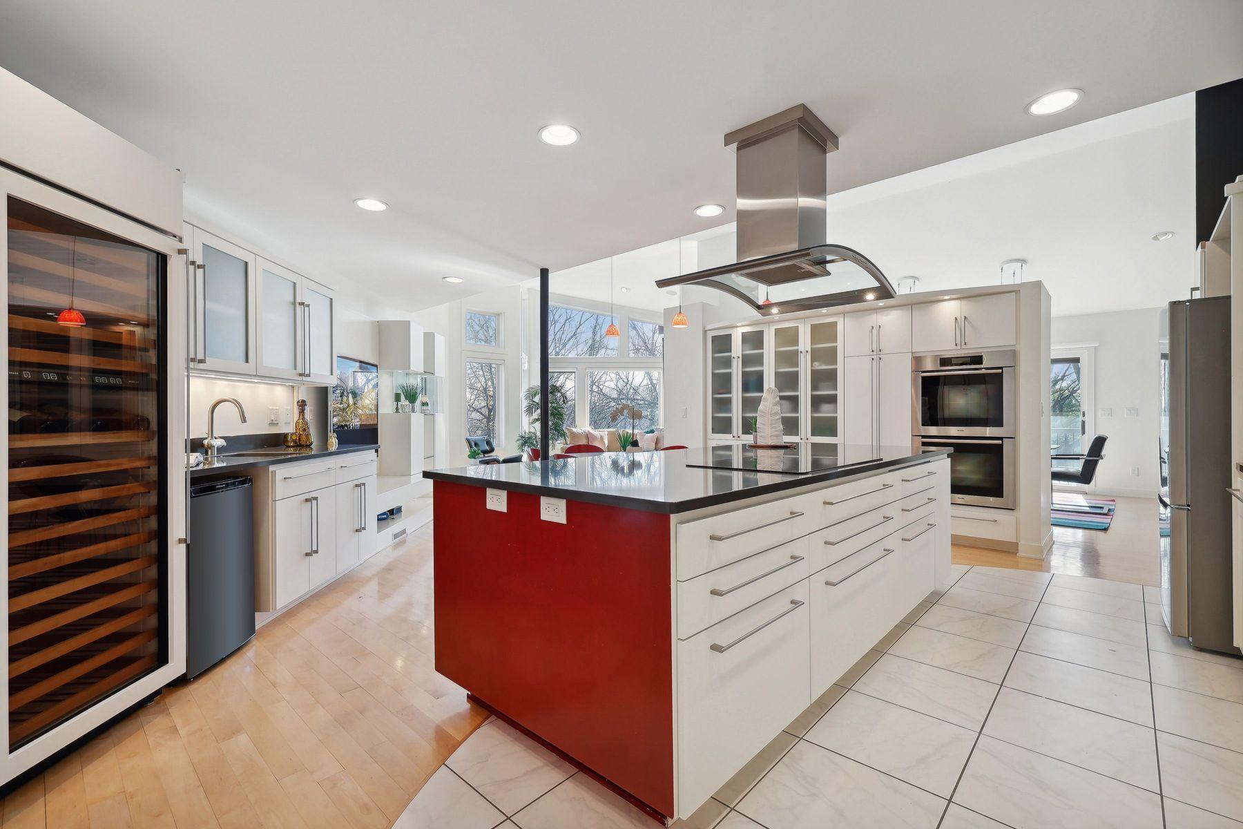 1100 Greenbriar Road SW