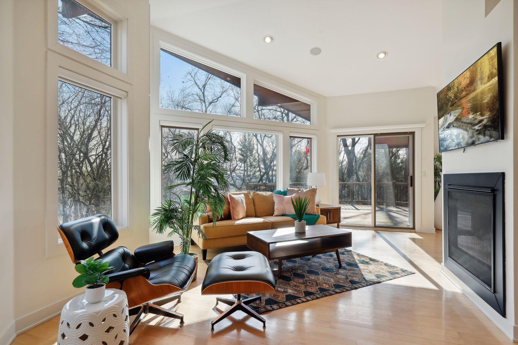 1100 Greenbriar Road SW