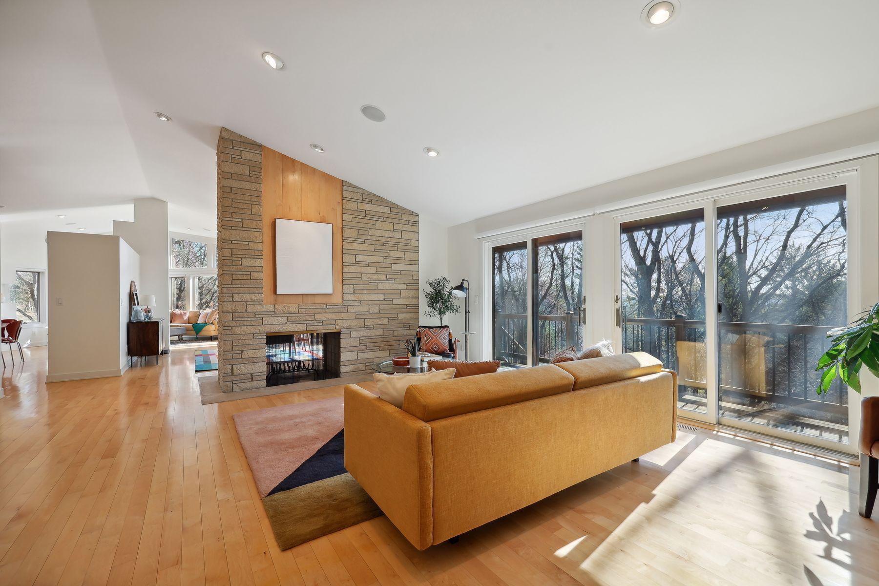 1100 Greenbriar Road SW