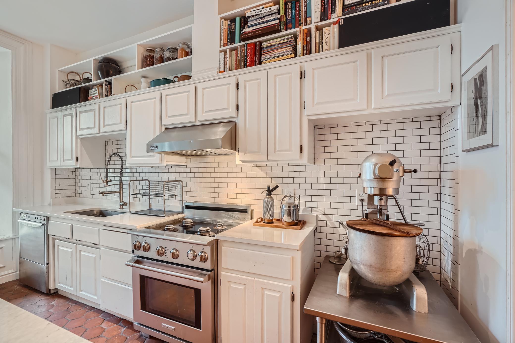 14 Grove Street Unit: 14B