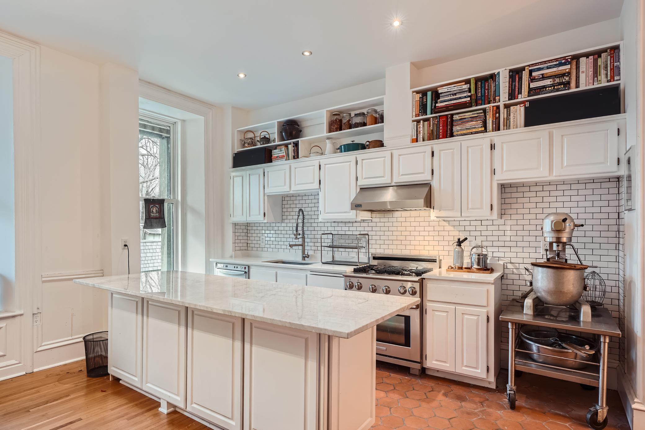 14 Grove Street Unit: 14B