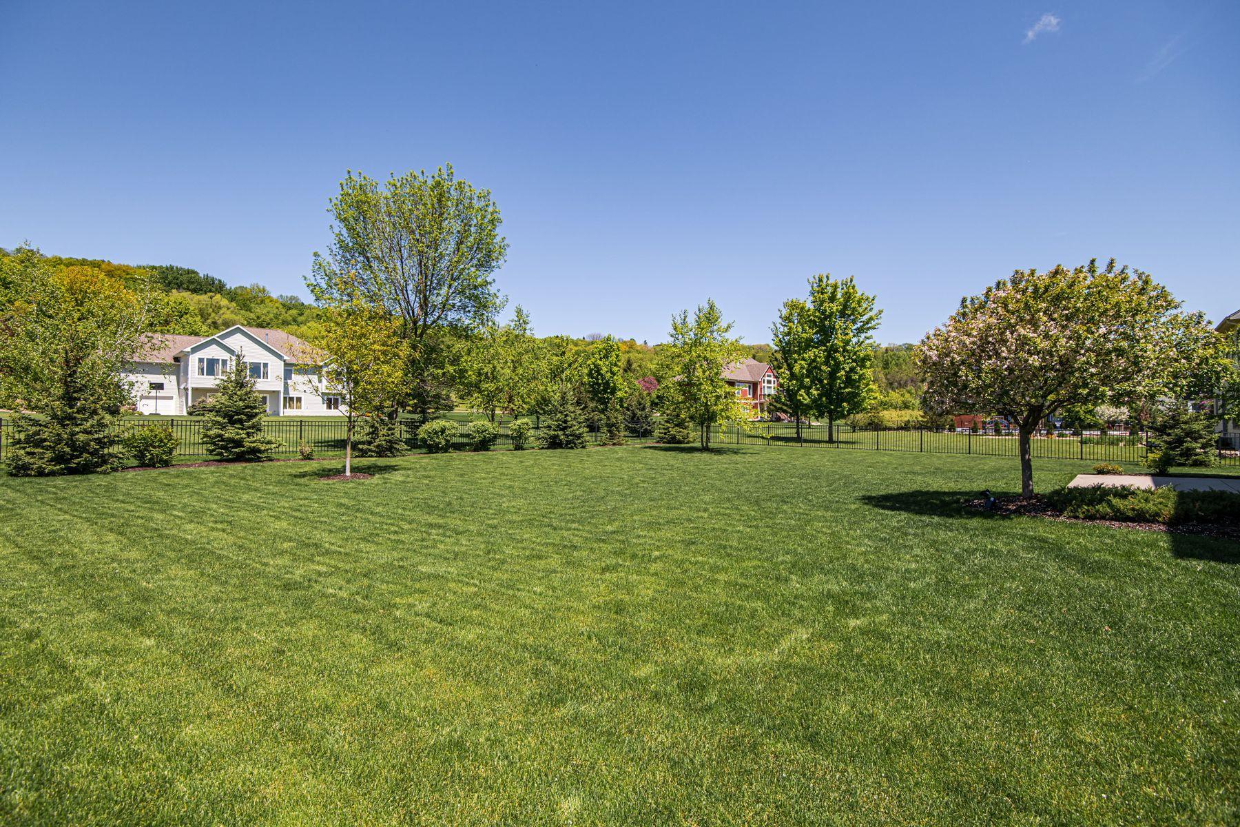 3953 Autumn Lake Court SW