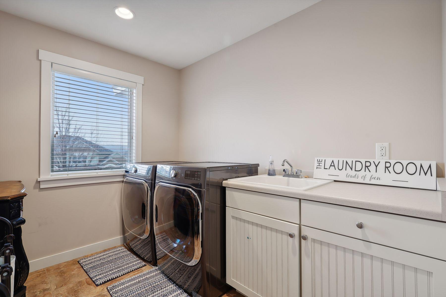 3953 Autumn Lake Court SW