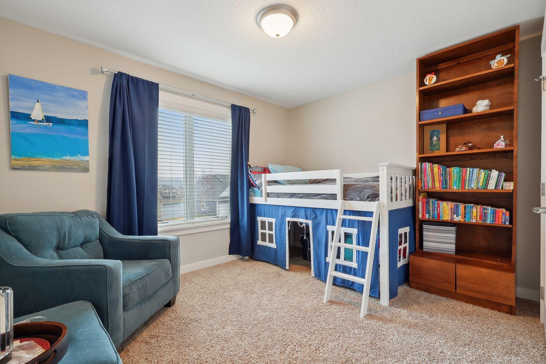 3953 Autumn Lake Court SW