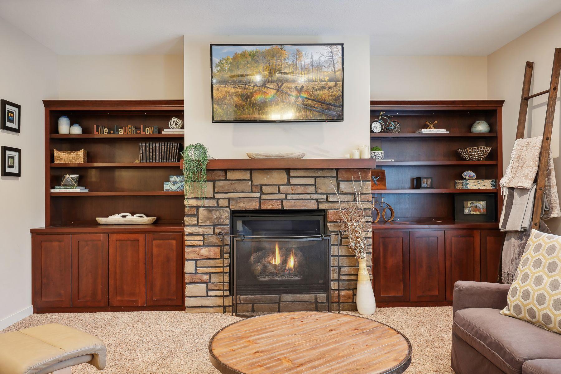 3953 Autumn Lake Court SW