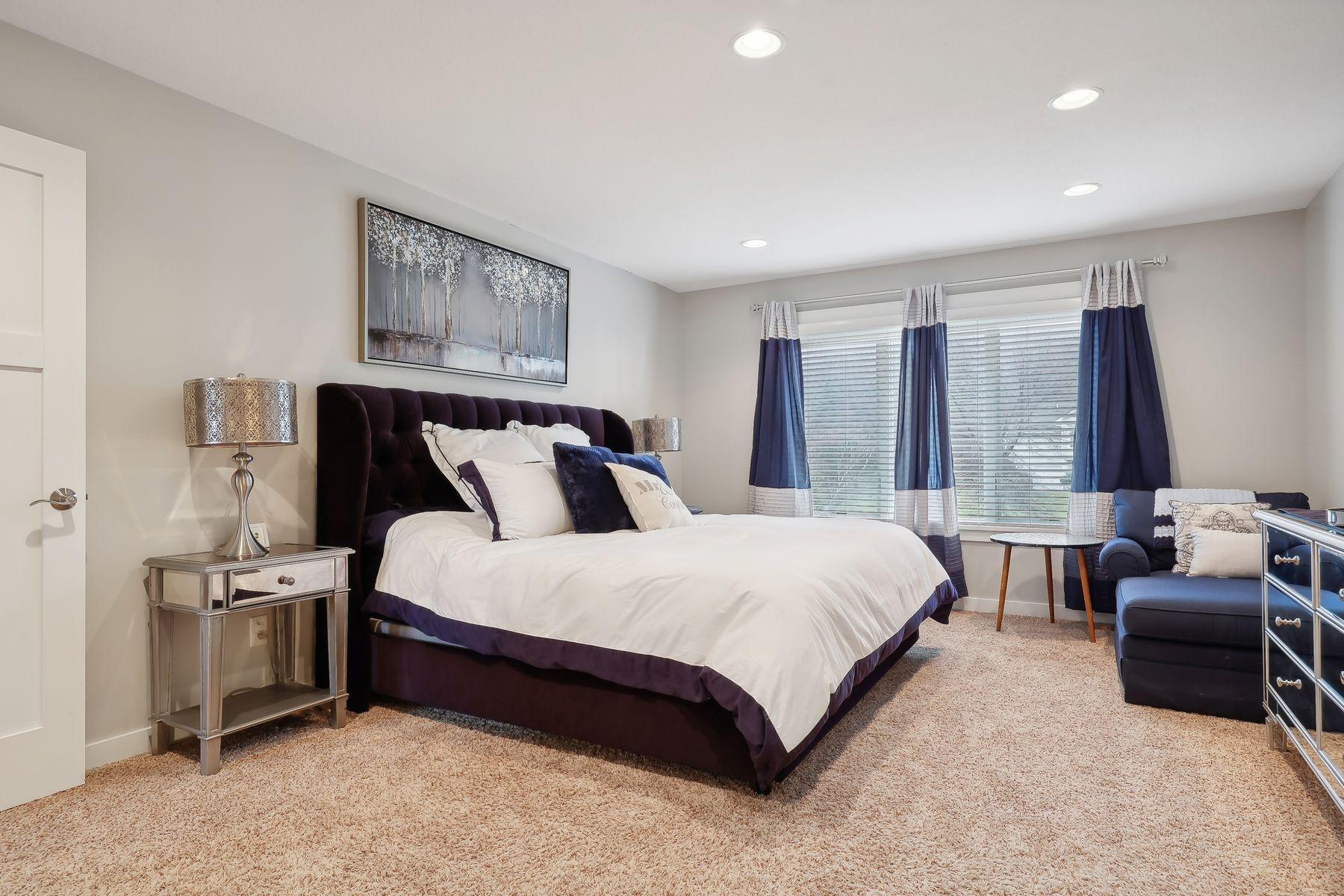 3953 Autumn Lake Court SW